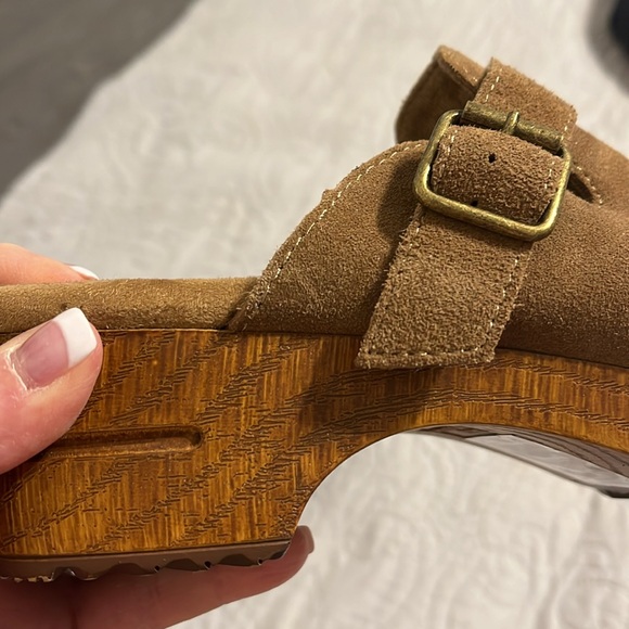 Clogs - Picture 4 of 4